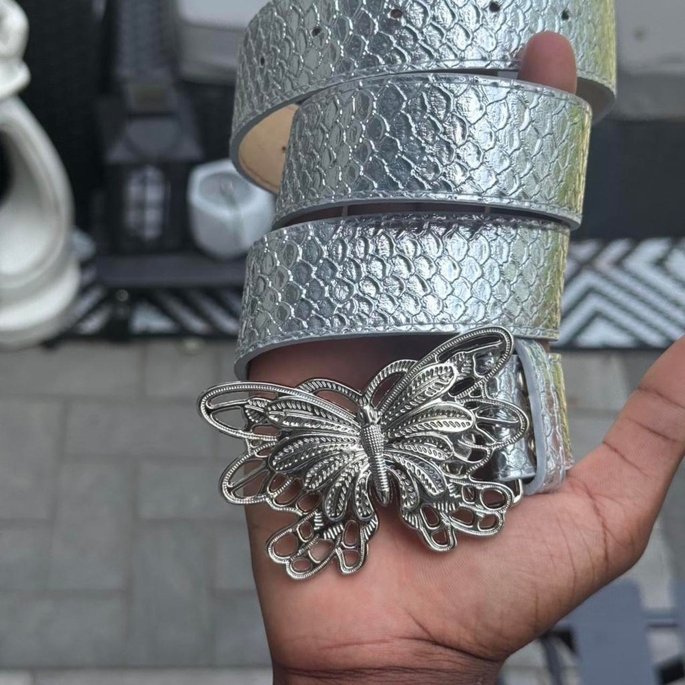 Silver Rhinestone Butterfly Belt - Picture 4 of 6